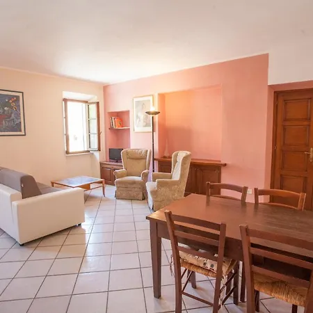 Quadrilocale Centro Storico Apartment