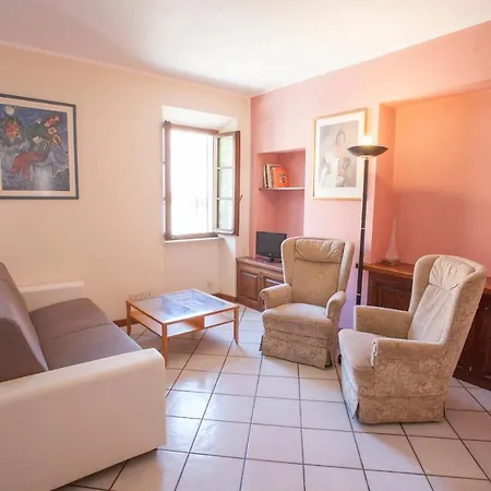Quadrilocale Centro Storico Apartment *